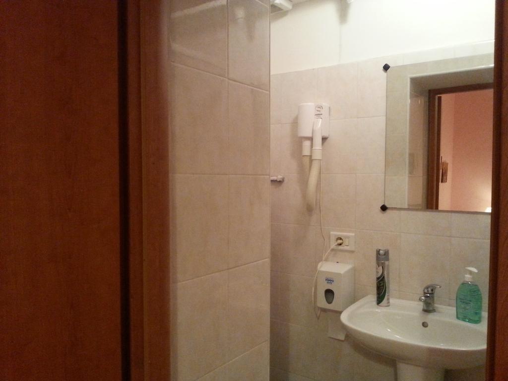 روما Hard Rock Rooms الغرفة الصورة